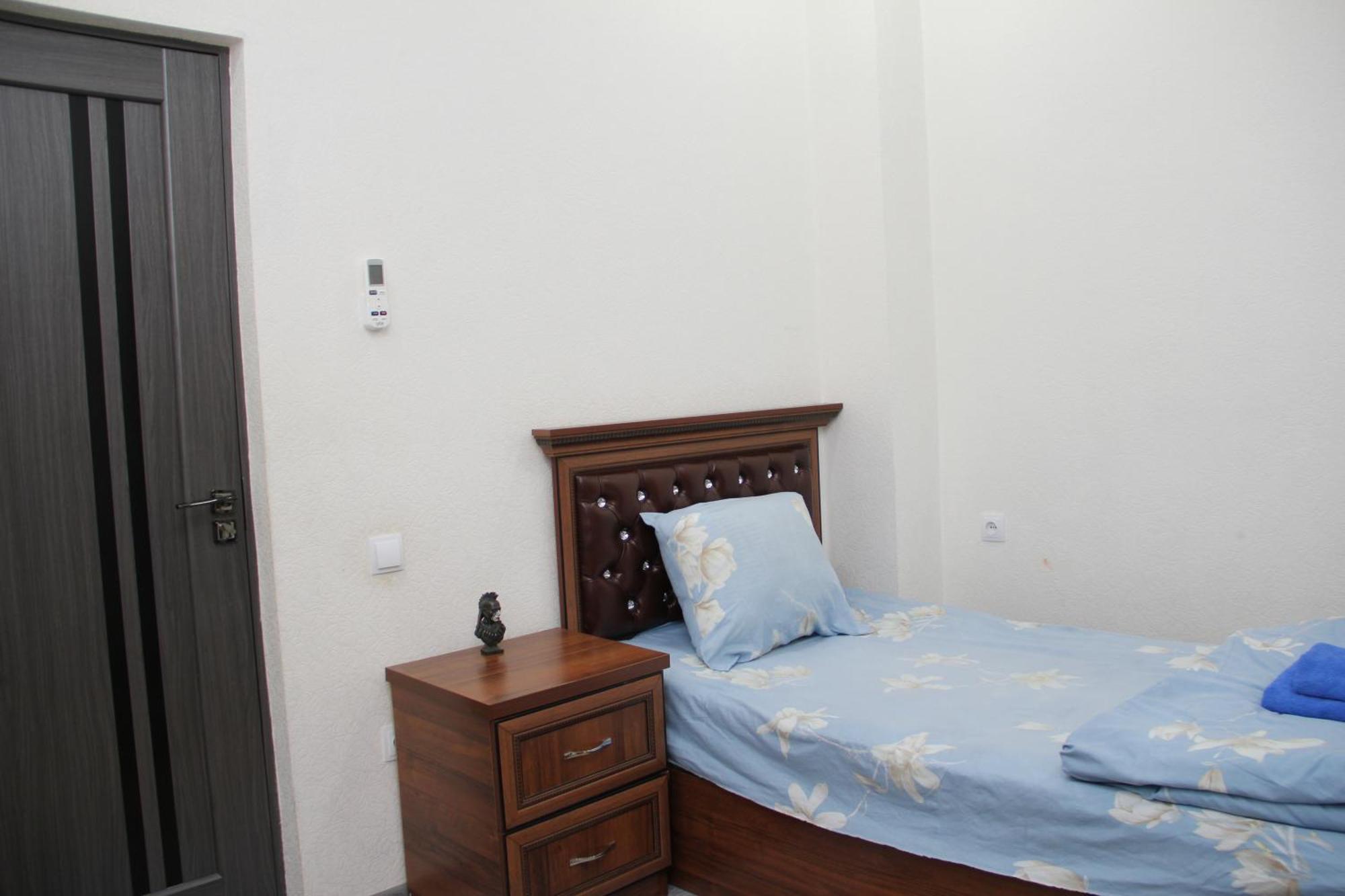 Chinara Guest House Airport Ташкент Экстерьер фото
