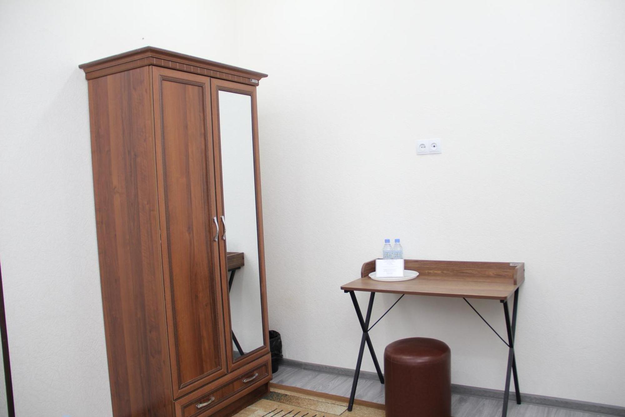 Chinara Guest House Airport Ташкент Экстерьер фото